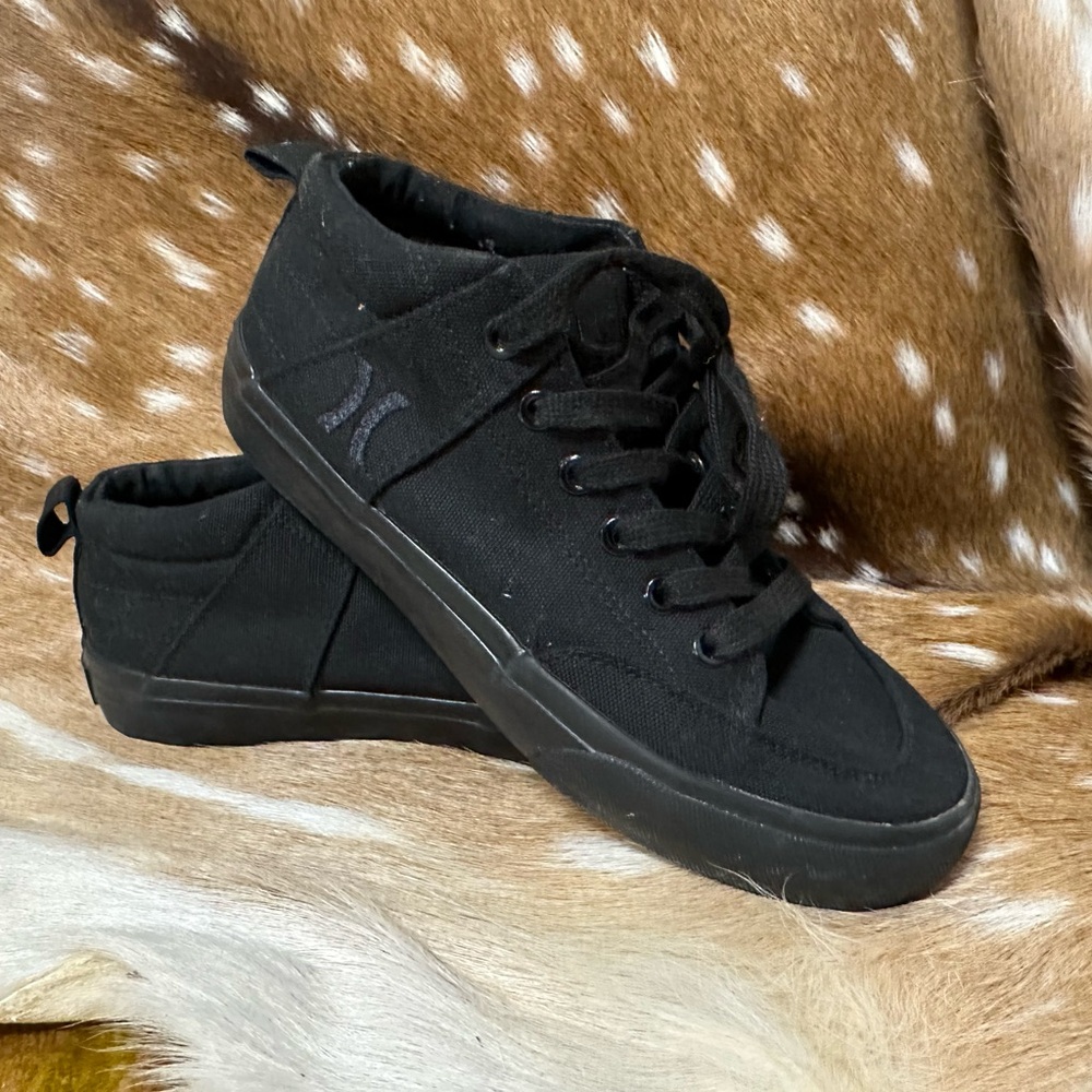 HURLEY roddy high tops skate shoes all black YOUTH 4 - worn once